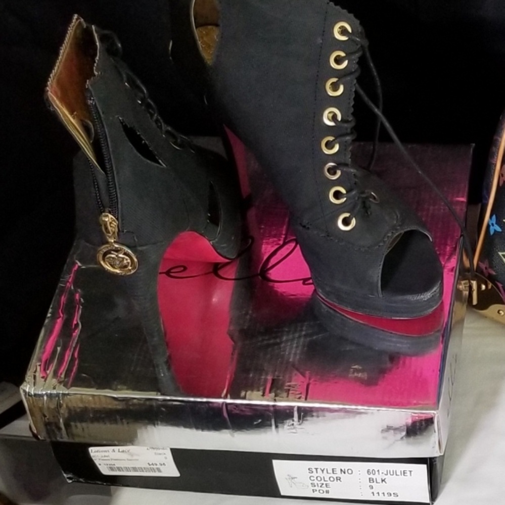 Shoes - Picture 3 of 3